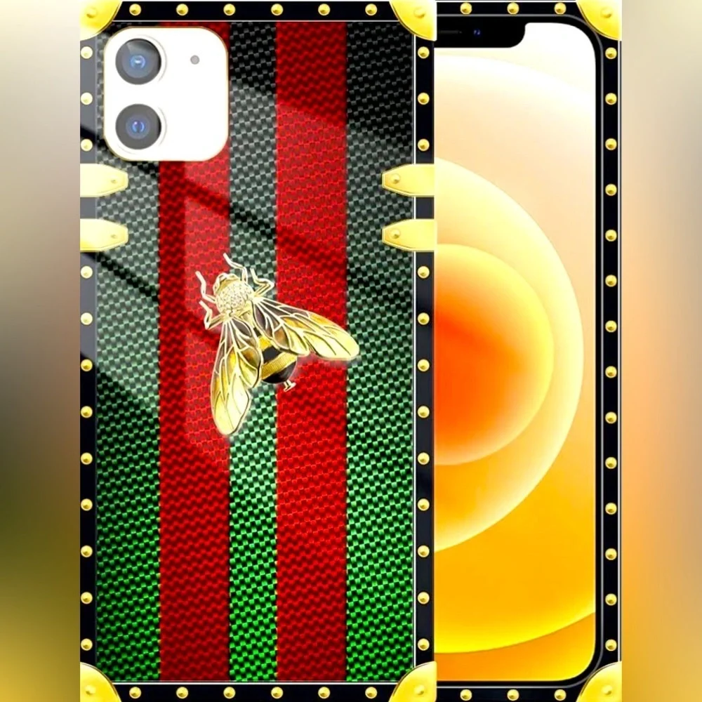 iPhone 11 FASHION 🐝 Case, Reinforced Corners, TPU Silicone Back, EUC